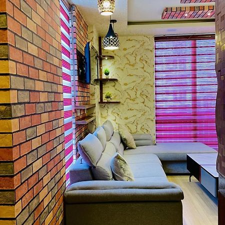 Dolphin Inn & Suites Manhattan Lucknow Buitenkant foto