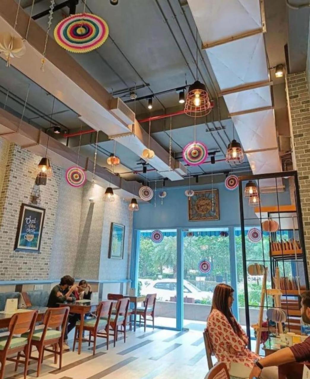 Dolphin Inn & Suites Manhattan Lucknow Buitenkant foto